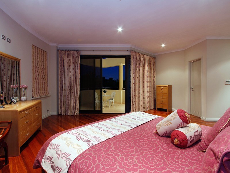 6 Warragoon Crescent, Attadale WA 6156