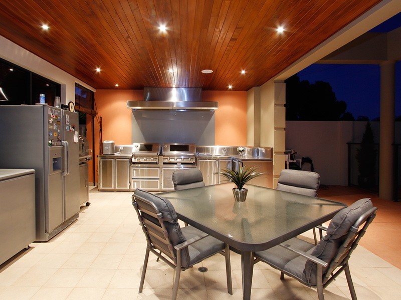 6 Warragoon Crescent, Attadale WA 6156