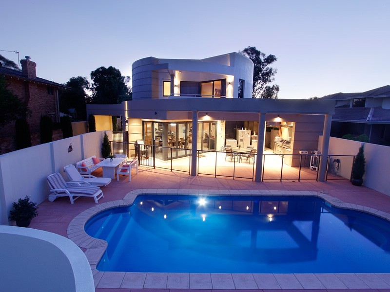 6 Warragoon Crescent, Attadale WA 6156