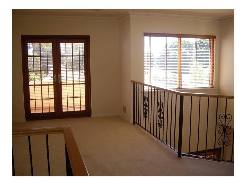 16 Matheson Road, Applecross WA 6153
