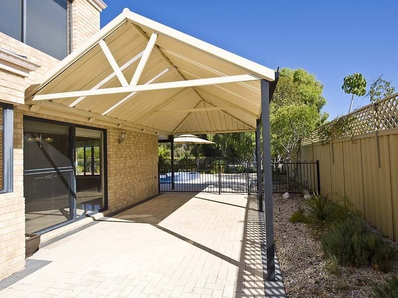 110 Bennett Drive, Canning Vale WA 6155