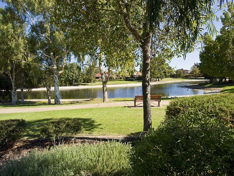 110 Bennett Drive, Canning Vale WA 6155