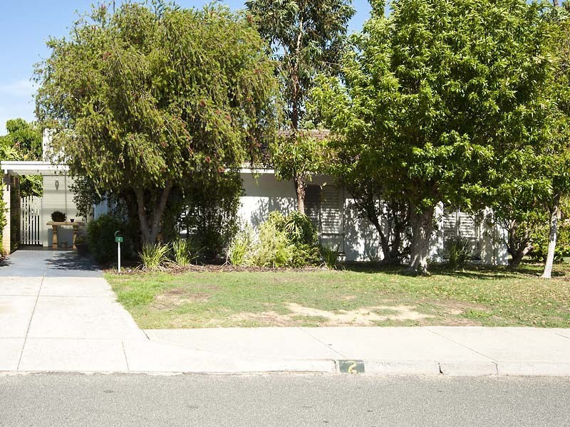 2 Thorman Place, Booragoon WA 6154