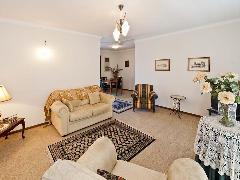 2 Thorman Place, Booragoon WA 6154