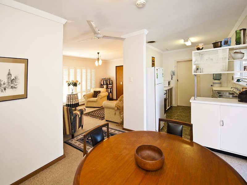 2 Thorman Place, Booragoon WA 6154