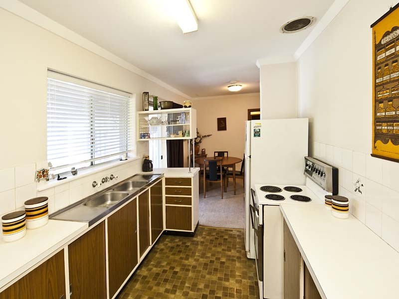 2 Thorman Place, Booragoon WA 6154