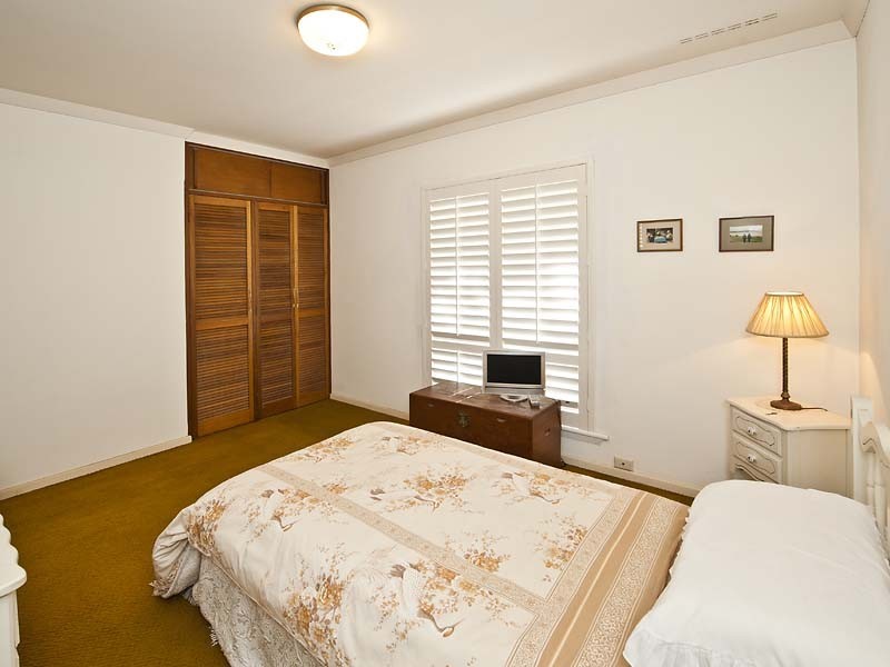 2 Thorman Place, Booragoon WA 6154