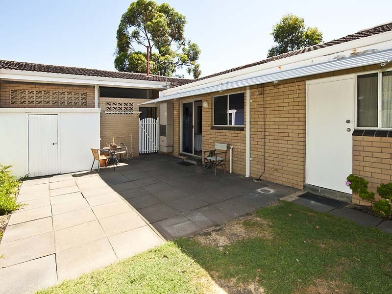 2 Thorman Place, Booragoon WA 6154