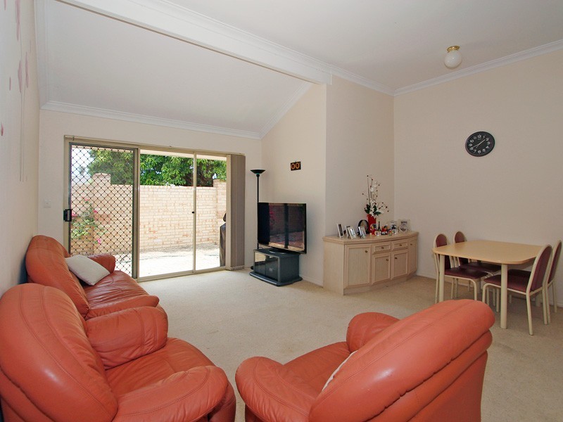 2/58 Bombard St, Mount Pleasant WA 6153