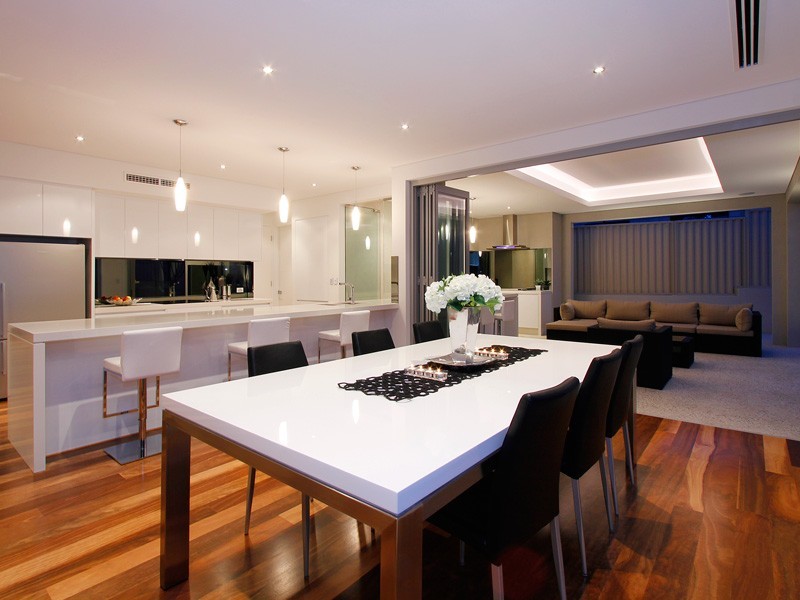 53 Williams Rd, Melville WA 6156