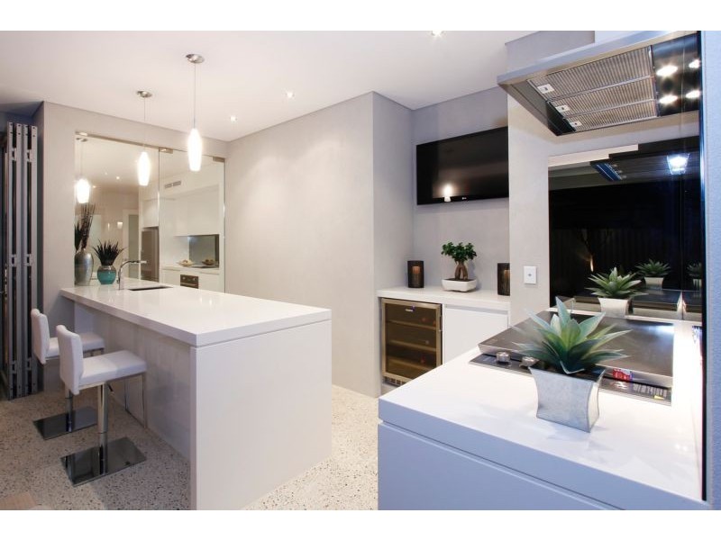 53 Williams Rd, Melville WA 6156