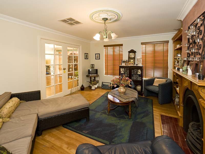 17 Portsea Gardens, Jandakot WA 6164
