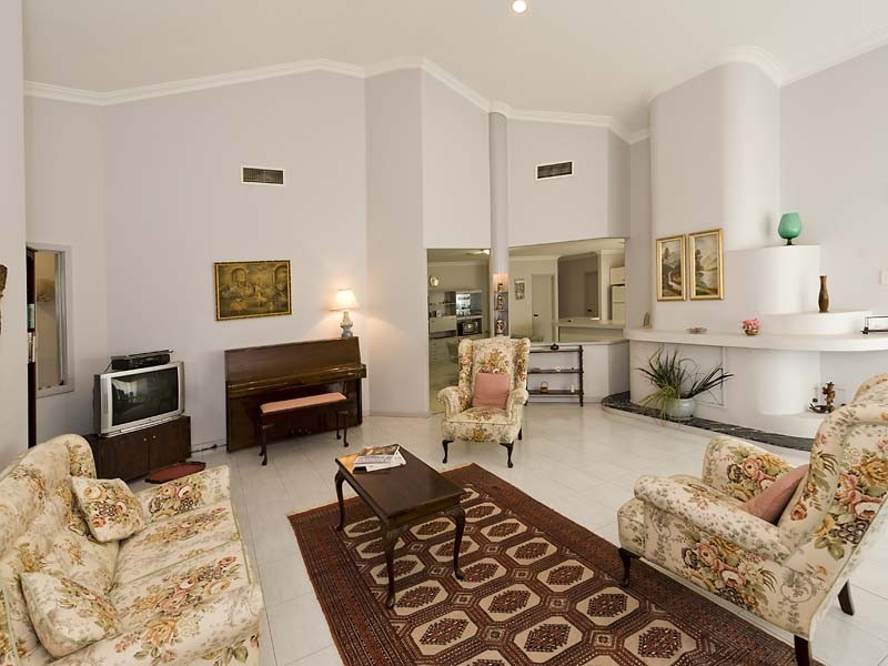 3 Holland Close, Winthrop WA 6150