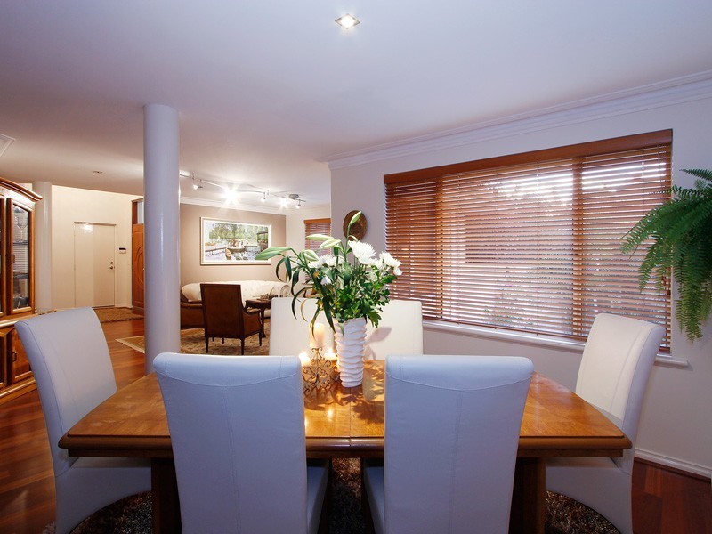 6 Carron Road, Applecross WA 6153