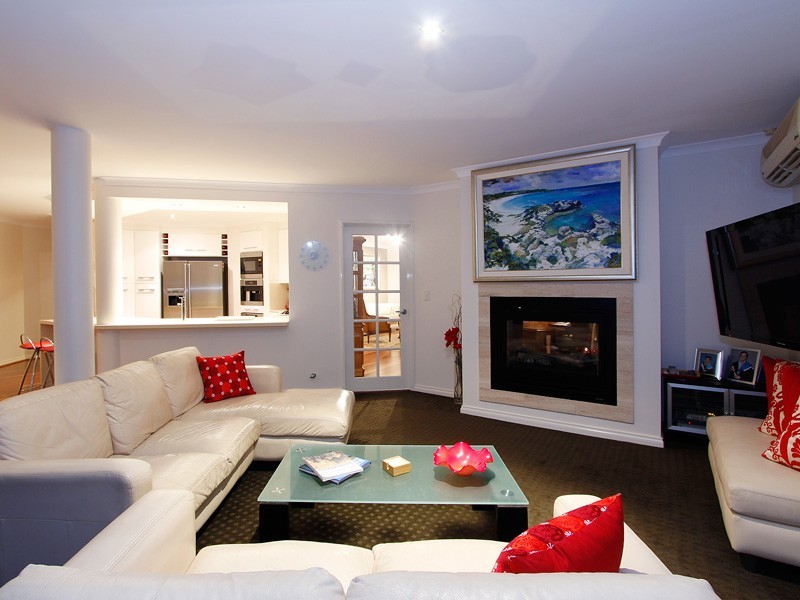 6 Carron Road, Applecross WA 6153