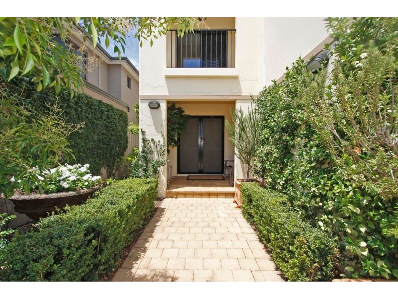 40 McCallum Cres, Ardross WA 6153