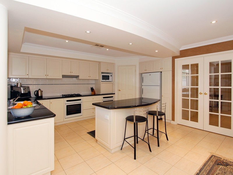 40 McCallum Cres, Ardross WA 6153