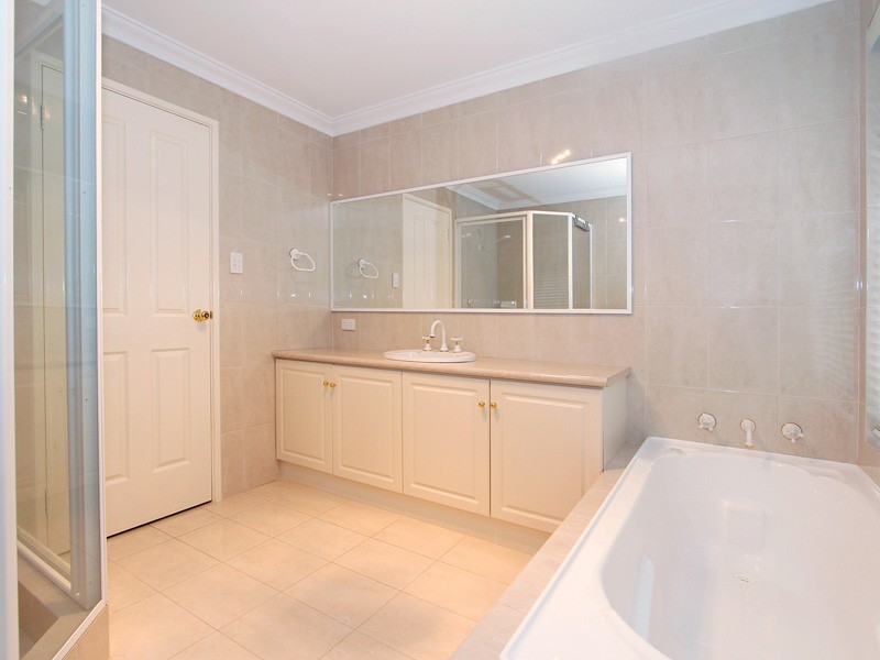 40 McCallum Cres, Ardross WA 6153