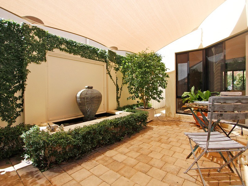 40 McCallum Cres, Ardross WA 6153