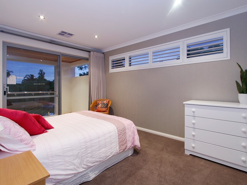 36A Warragoon Cres, Attadale WA 6156