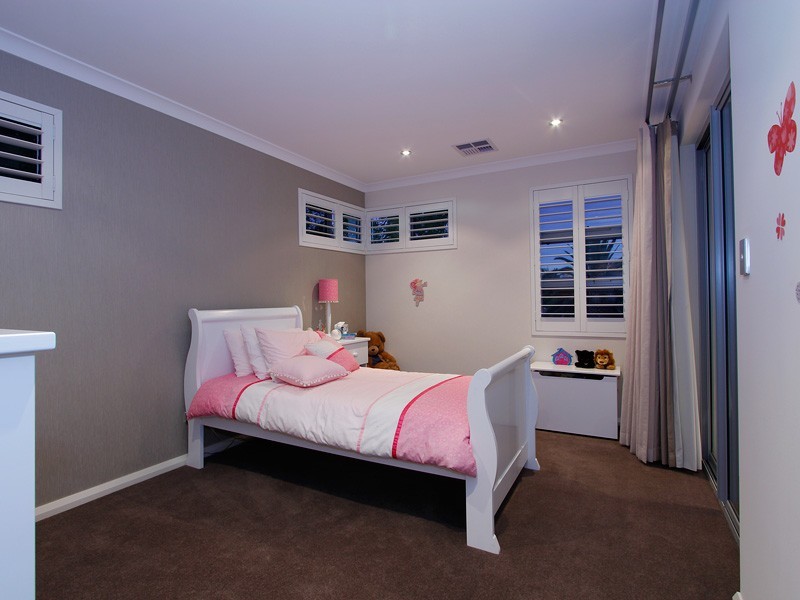 36A Warragoon Cres, Attadale WA 6156