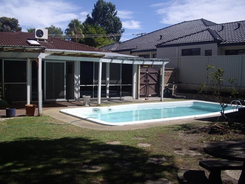 7 Canna Way, Ardross WA 6153