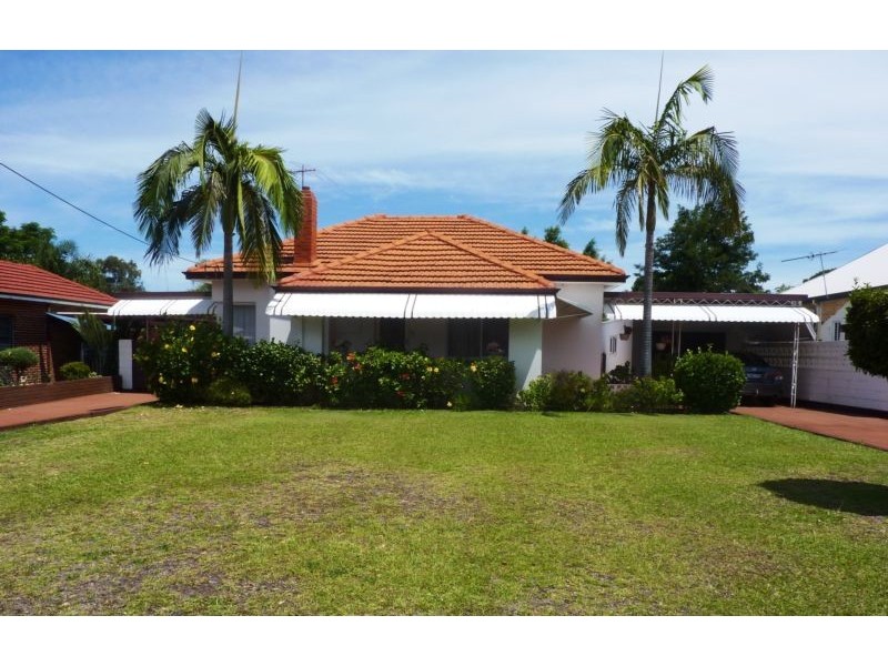 7 Cloister Ave, Como WA 6152