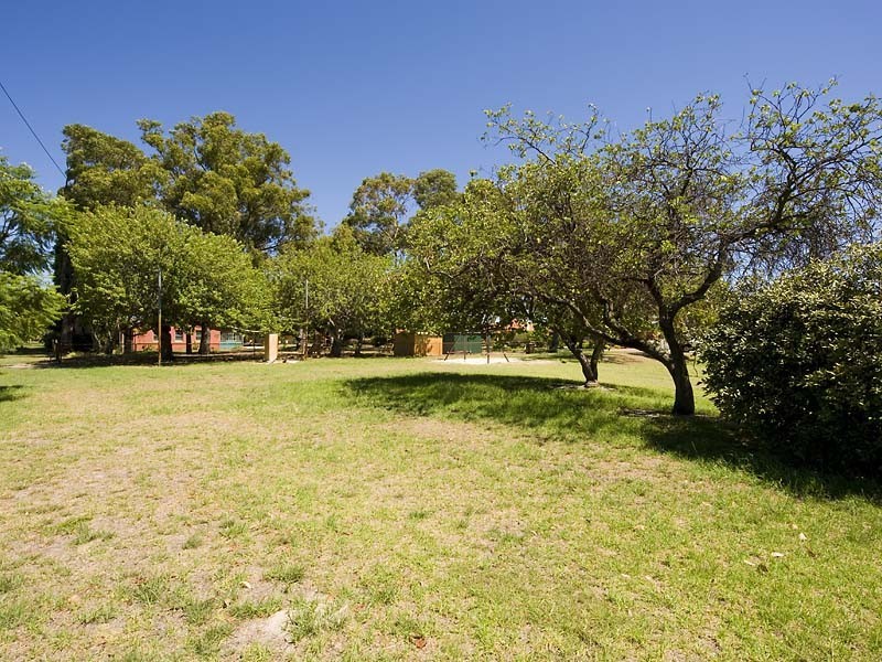 10a Lambert St, Alfred Cove WA 6154