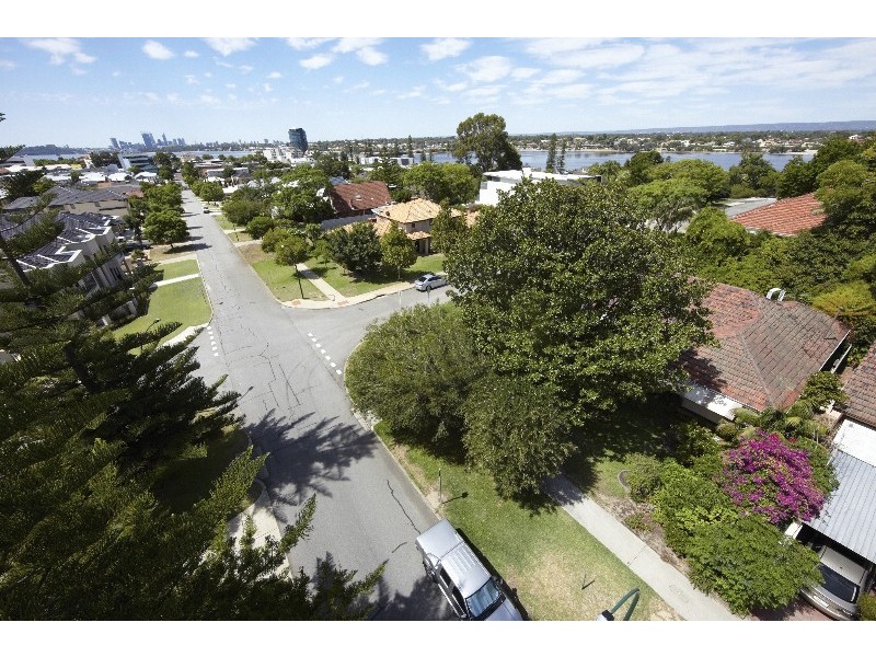 56 Ogilvie Rd, Mount Pleasant WA 6153