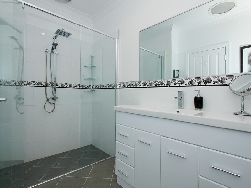 38 Bombard St, Mount Pleasant WA 6153