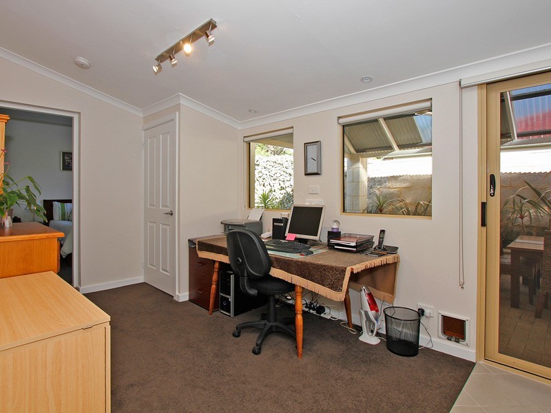 38 Bombard St, Mount Pleasant WA 6153