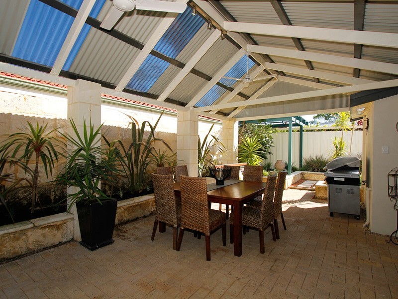 38 Bombard St, Mount Pleasant WA 6153