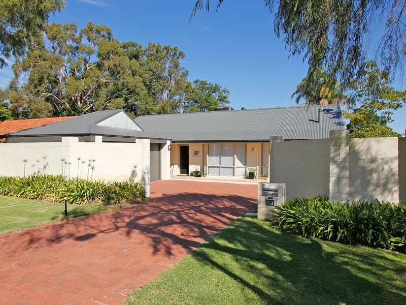 38 Bombard St, Mount Pleasant WA 6153