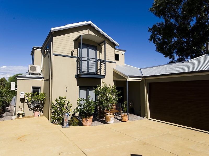 46B Wood St, White Gum Valley WA 6162
