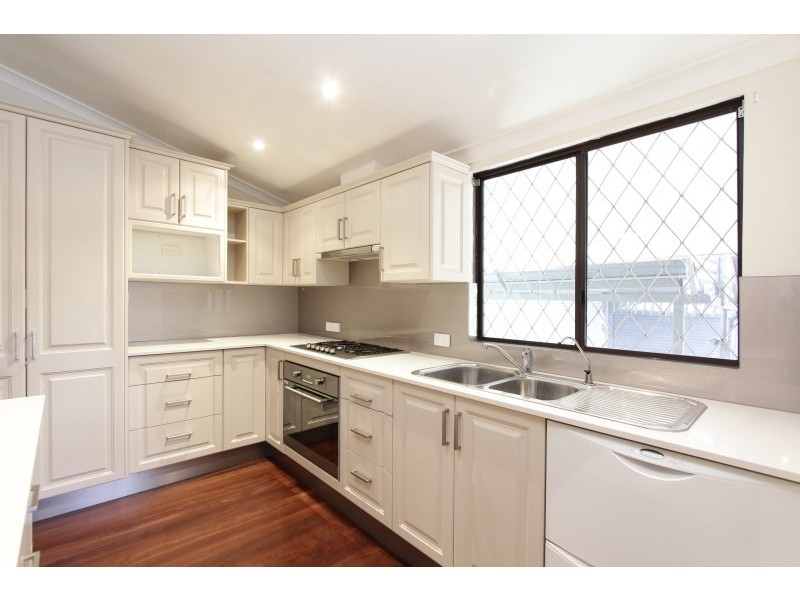 7 Indle St, Willagee WA 6156