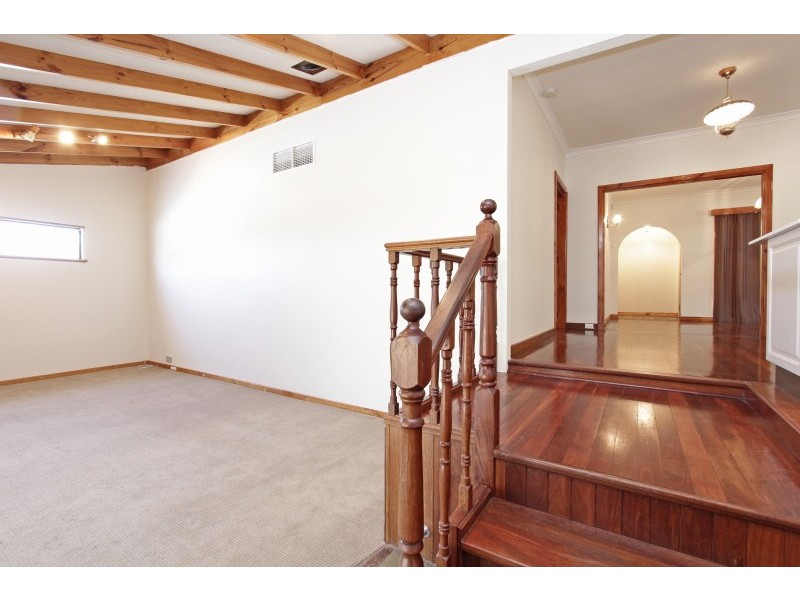 7 Indle St, Willagee WA 6156