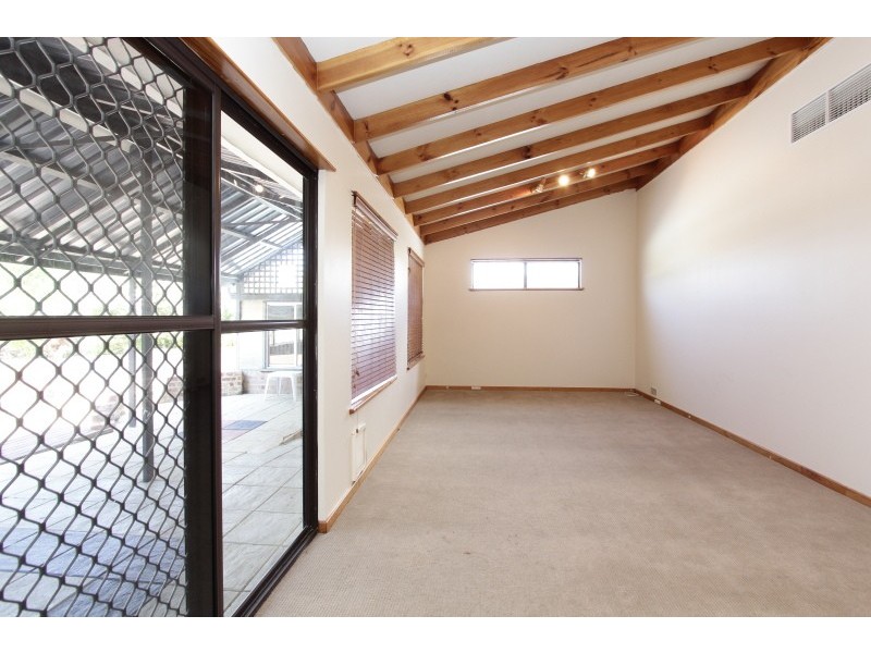 7 Indle St, Willagee WA 6156