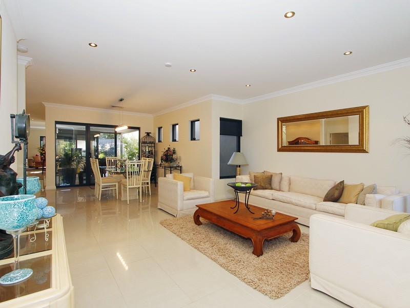 201a Riseley St, Booragoon WA 6154