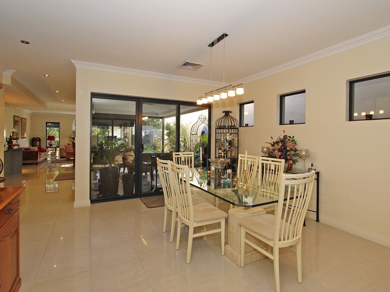 201a Riseley St, Booragoon WA 6154