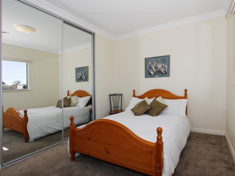 201a Riseley St, Booragoon WA 6154