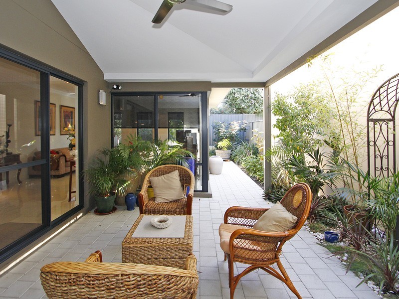 201a Riseley St, Booragoon WA 6154