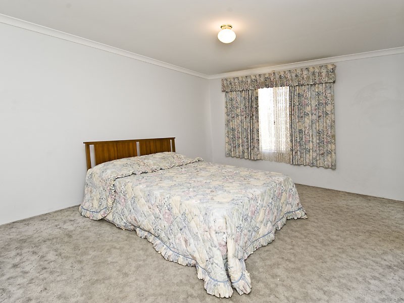 15 Portsea Gardens, Jandakot WA 6164
