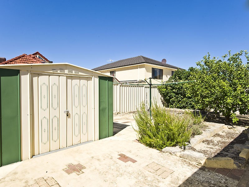 15 Portsea Gardens, Jandakot WA 6164