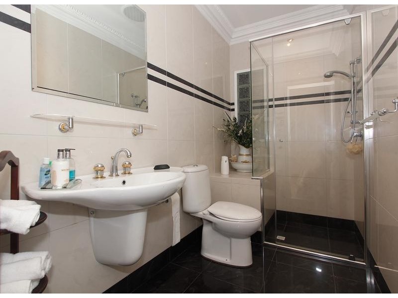 13 Ormond Rd, Attadale WA 6156