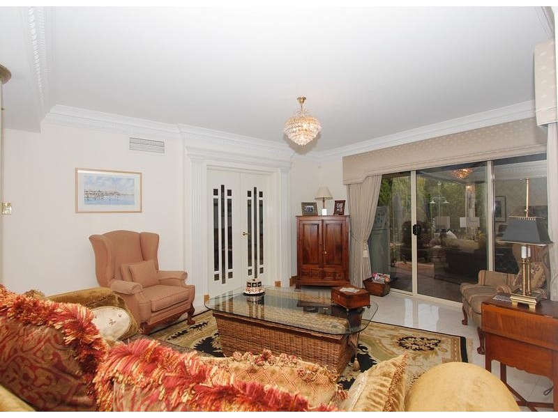 13 Ormond Rd, Attadale WA 6156