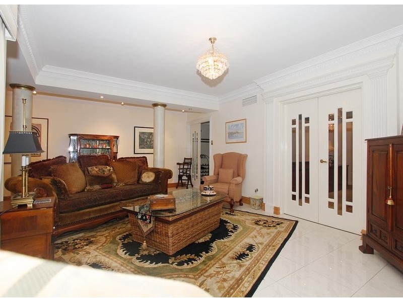 13 Ormond Rd, Attadale WA 6156