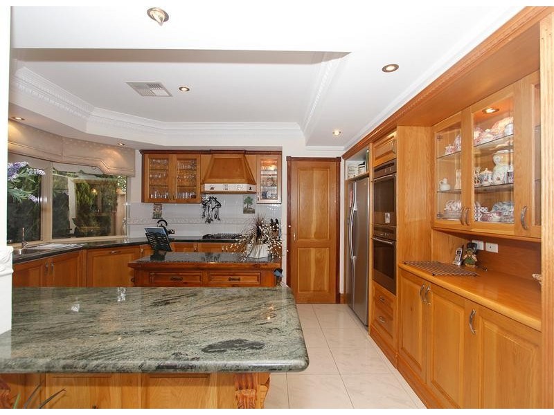 13 Ormond Rd, Attadale WA 6156