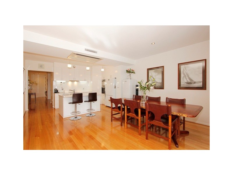 1/13 Tweeddale Rd, Applecross WA 6153