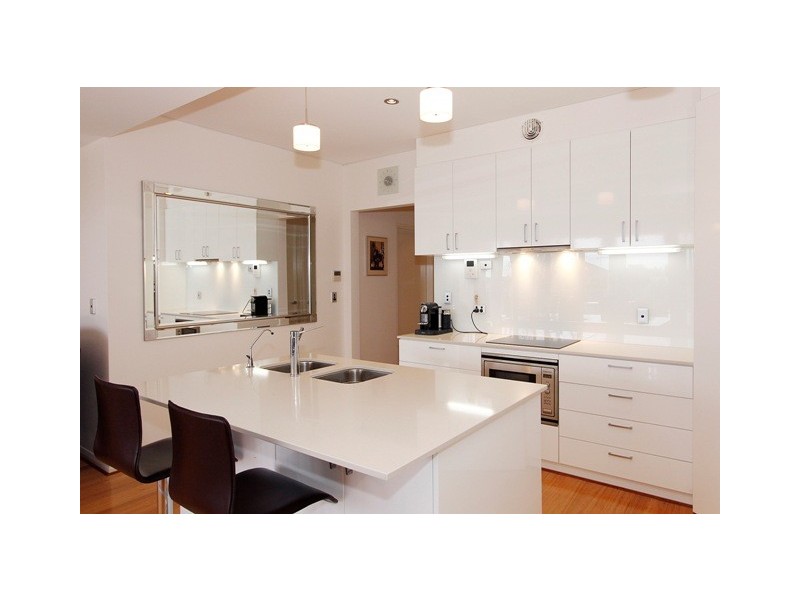 1/13 Tweeddale Rd, Applecross WA 6153