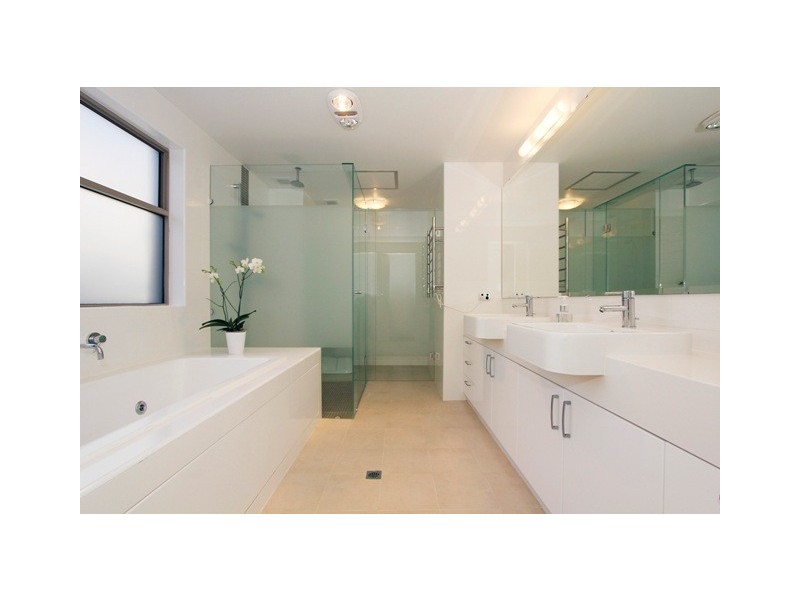 1/13 Tweeddale Rd, Applecross WA 6153